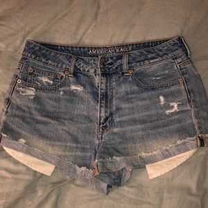 American Eagle High Rise Festival Shorts